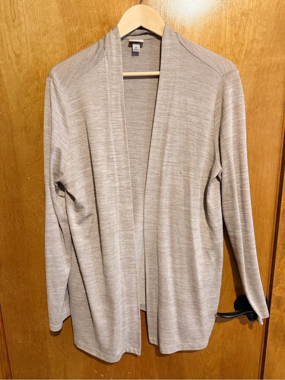 Lightweight women’s cardigan. Size XL